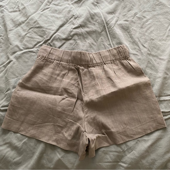 Babaton linen blend shorts - Picture 2 of 2